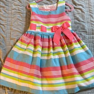 Precious sleeveless linen-looking dress